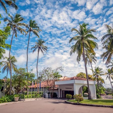 Tangerine Beach Hotel Kalutara Esterno foto