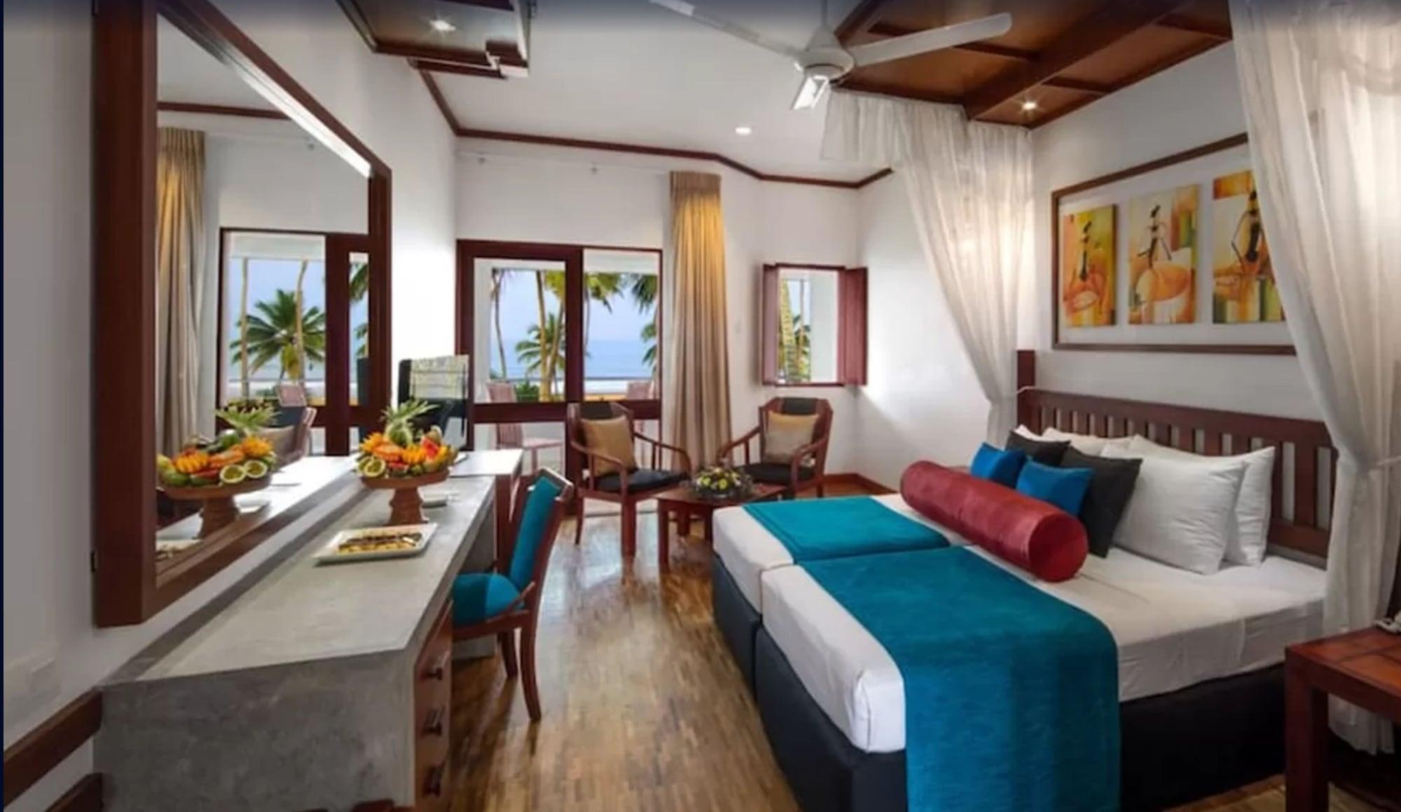 Tangerine Beach Hotel Kalutara Esterno foto