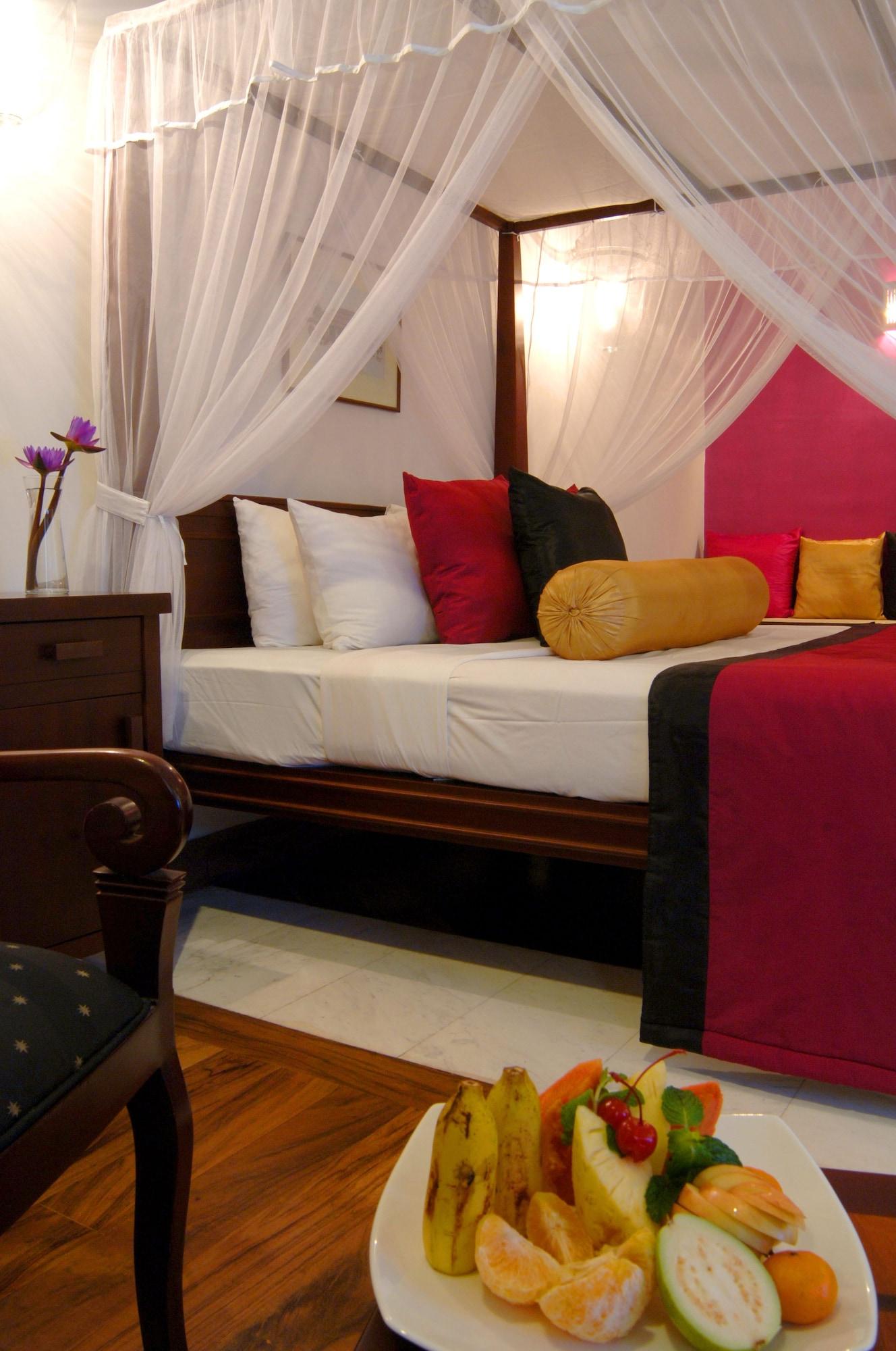Tangerine Beach Hotel Kalutara Esterno foto