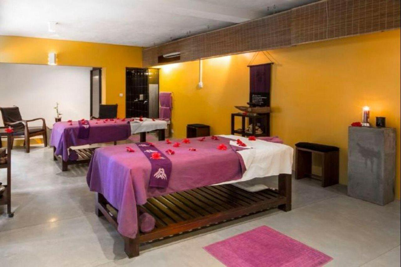 Tangerine Beach Hotel Kalutara Esterno foto