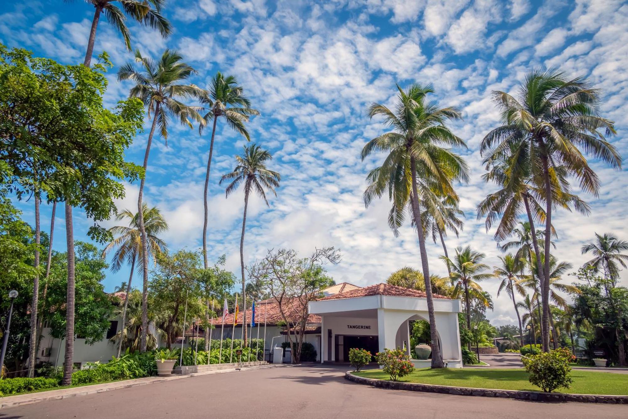 Tangerine Beach Hotel Kalutara Esterno foto