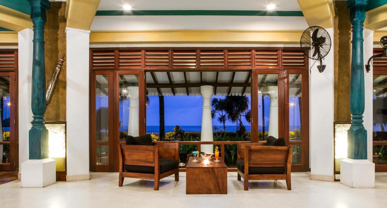 Tangerine Beach Hotel Kalutara Esterno foto